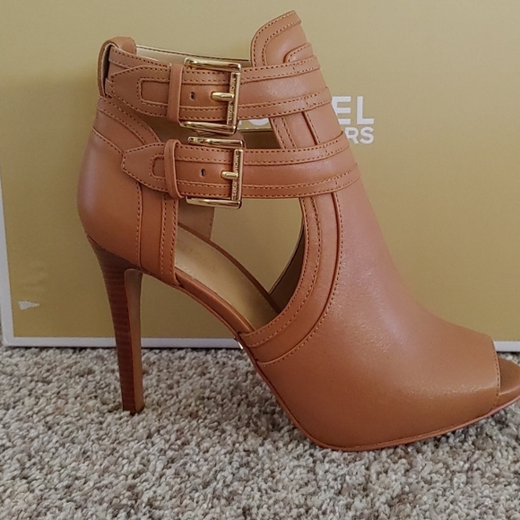 Michael Kors Leather Camel Peep Toe Bootie - Picture 3 of 7